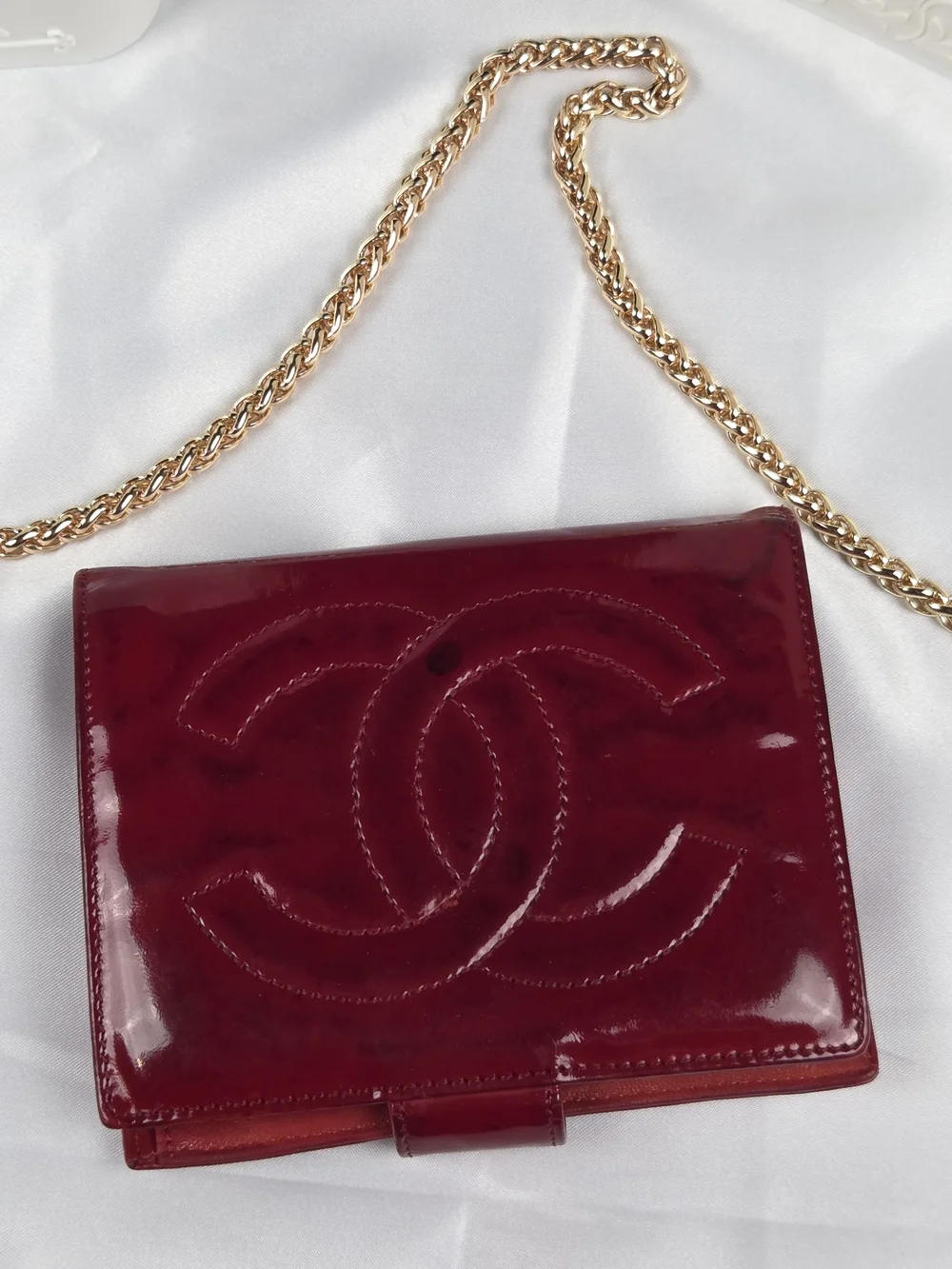 Vintage Chanel Red Patent Leather Oversized CC Kiss Lock Wallet